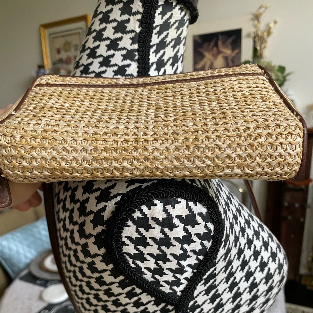 Connection Woven Crossbody - Picture 4 of 13